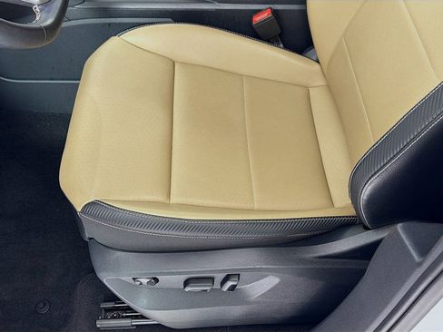 Used 2022 Volkswagen Atlas Cross Sport SE w/ Panoramic Sunroof Package image 18