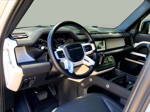 Used 2023 Land Rover Defender 110 S AWD/4WD image 16