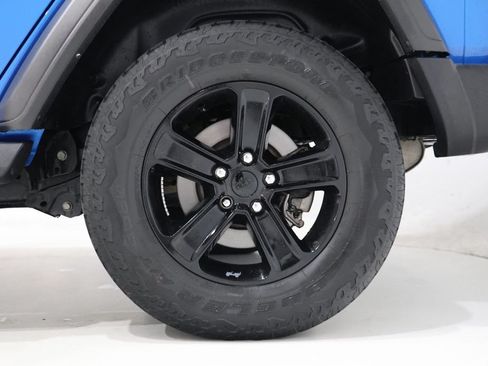 Used 2021 Jeep Wrangler Unlimited Sport AWD/4WD image 11