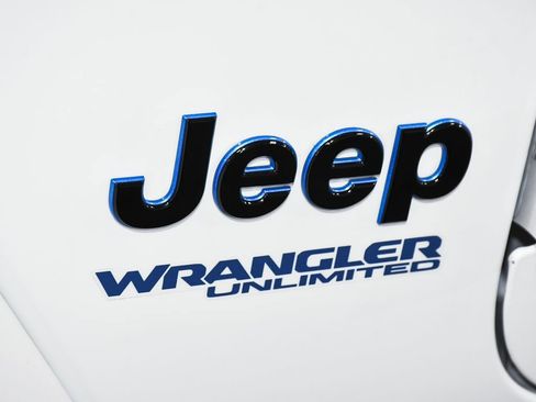 Used 2022 Jeep Wrangler Unlimited Sahara image 76