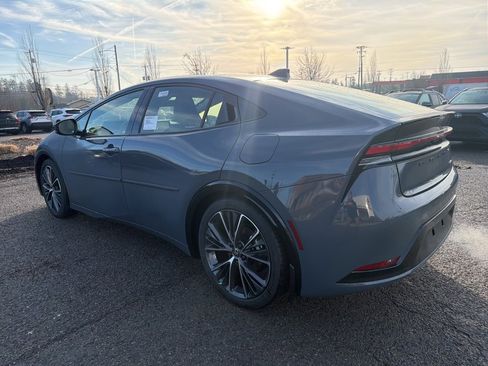 New 2026 Toyota Prius XLE image 4