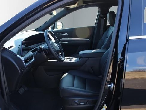 New 2025 Cadillac XT4 Premium Luxury w/ Cold Weather Package image 16