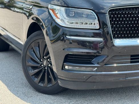 Used 2021 Lincoln Navigator Reserve RWD image 2