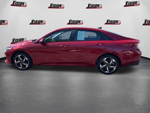 Used 2023 Hyundai Elantra SEL w/ Convenience Package FWD image 8