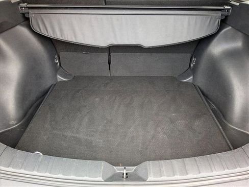 Used 2023 Toyota Corolla Cross XLE image 6