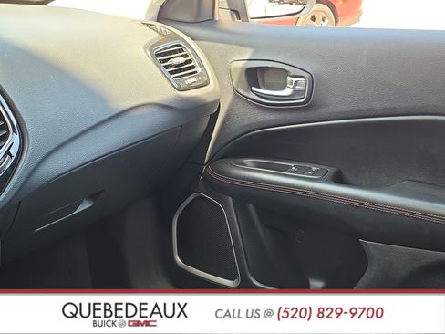 Used 2018 Jeep Compass Limited AWD/4WD image 22