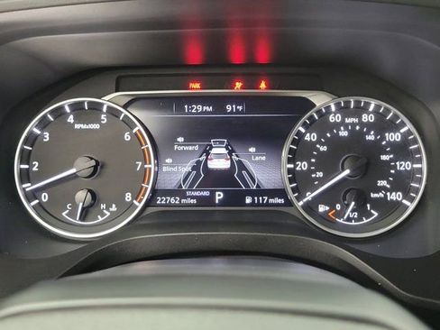 Used 2025 Nissan Rogue SV FWD image 24