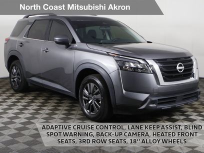 Used 2023 Nissan Pathfinder SV