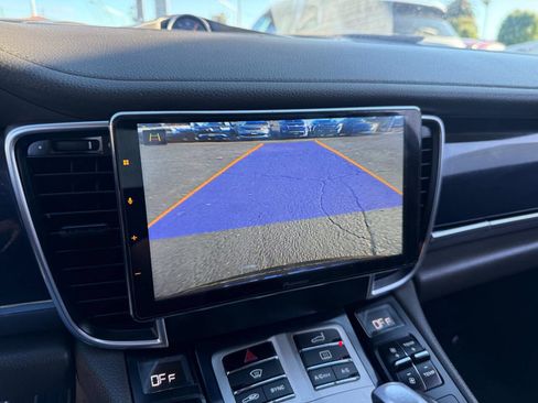 Used 2016 Porsche Panamera Edition RWD image 23