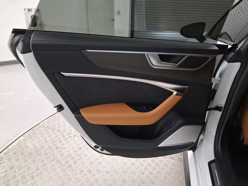 Used 2025 Audi RS 7 Performance image 28