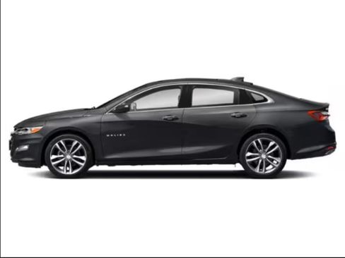 Used 2022 Chevrolet Malibu LT w/ Leather Package FWD image 3
