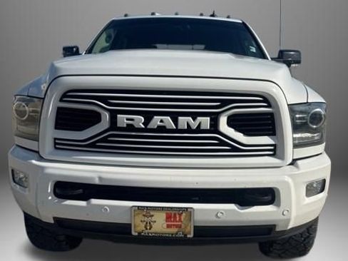 Used 2018 RAM 2500 Laramie w/ Sport Appearance Group AWD/4WD image 4