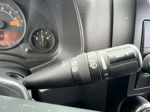 Used 2014 Jeep Compass Sport w/ Power Value Group FWD image 34