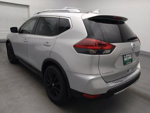 Used 2019 Nissan Rogue S w/ Special Edition Package FWD image 5