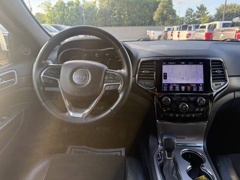 Used 2021 Jeep Grand Cherokee Laredo X RWD image 21