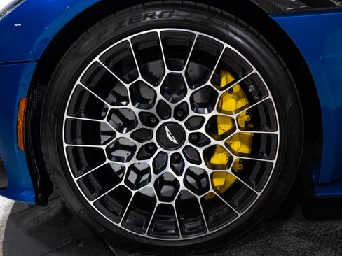 Used 2023 Aston Martin DBS Superleggera Volante RWD image 37