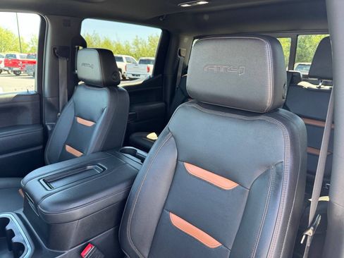 Used 2021 GMC Sierra 1500 AT4 w/ AT4 Premium Package AWD/4WD image 13