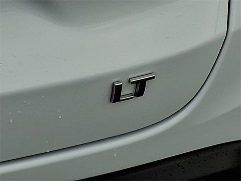 Certified 2024 Chevrolet Trax LT w/ Driver Confidence Package image 31