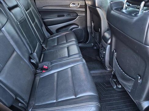 Used 2014 Jeep Grand Cherokee Limited w/ Luxury Group II AWD/4WD image 22