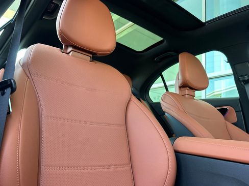 New 2025 Mercedes-Benz C 300 4MATIC Sedan image 31