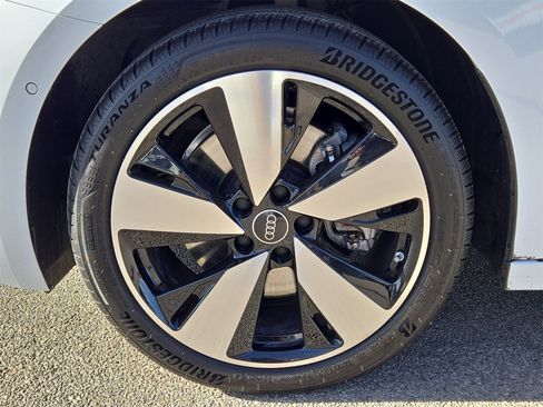 Used 2025 Audi A5 2.0T Premium Plus w/ Premium Plus image 11