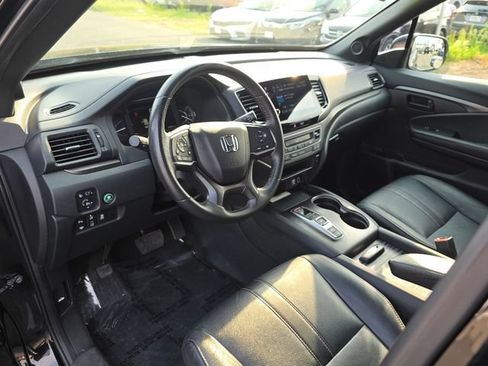 Used 2022 Honda Passport TrailSport image 25