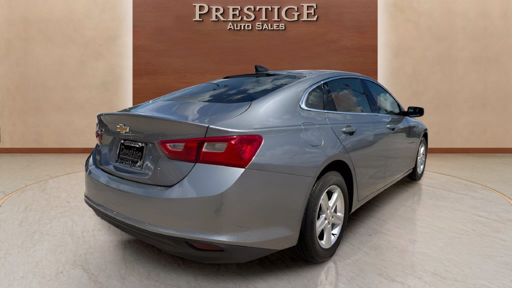 Used 2023 Chevrolet Malibu LS FWD image 18