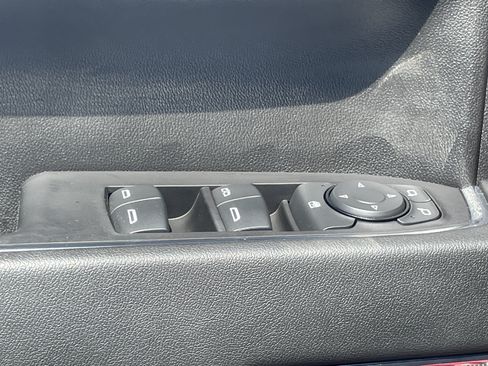 Used 2024 Chevrolet Silverado 1500 LT Trail Boss w/ Convenience Package II AWD/4WD image 15