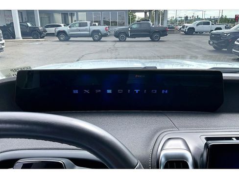 Used 2020 Ford Expedition Max Platinum AWD/4WD image 13