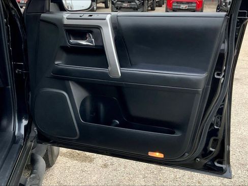 Used 2021 Toyota 4Runner SR5 image 22