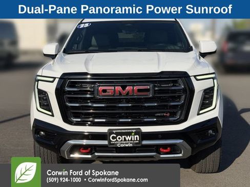 Used 2025 GMC Yukon XL AT4 w/ AT4 Premium Package AWD/4WD image 7