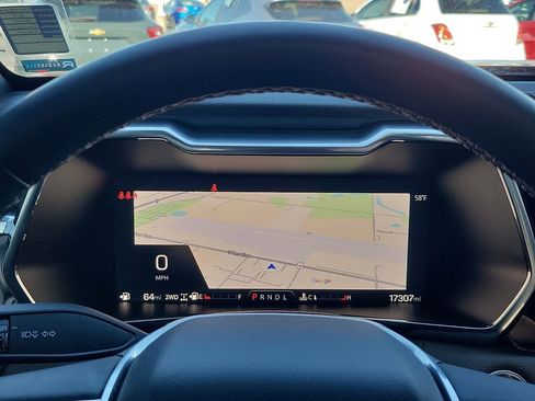 Used 2024 GMC Canyon Denali image 18