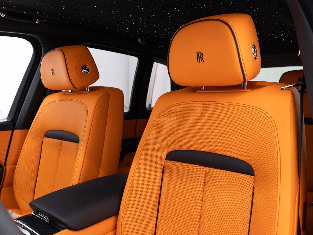 New 2027 Rolls-Royce Cullinan Black Badge AWD/4WD image 17