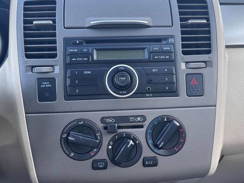 Used 2011 Nissan Versa 1.8 S w/ Plus Pkg image 14