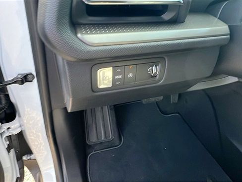 New 2026 Chevrolet Traverse LT image 20