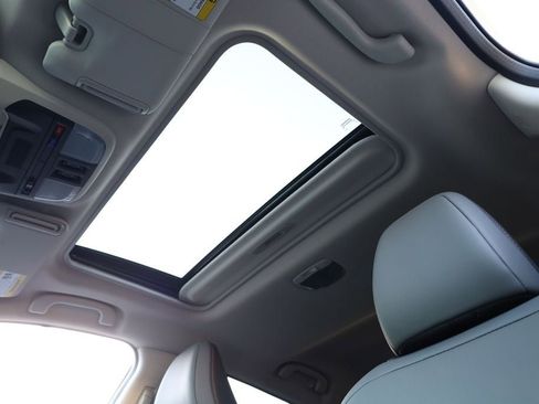 New 2026 Subaru Crosstrek 2.5i Limited AWD/4WD image 9
