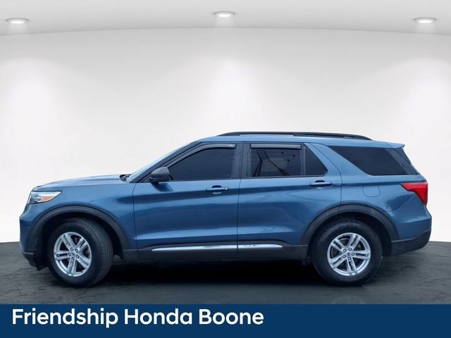 Used 2020 Ford Explorer XLT w/ Equipment Group 202A AWD/4WD image 13