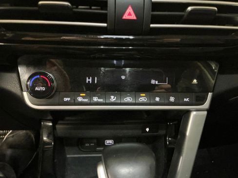 Used 2021 Kia Seltos EX image 19