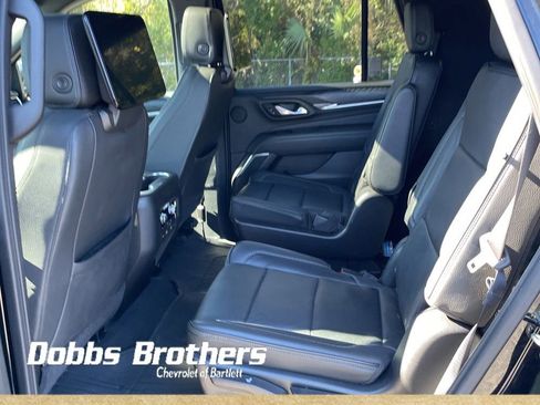 Used 2021 GMC Yukon Denali w/ Denali Premium Package image 10
