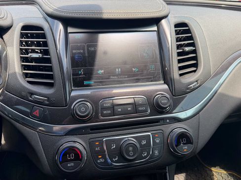 Used 2014 Chevrolet Impala LT w/ Convenience Package FWD image 24