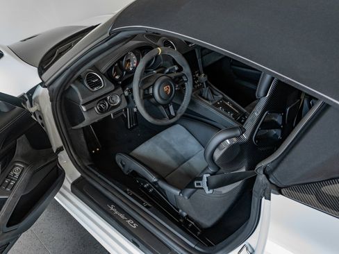 Certified 2024 Porsche 718 Boxster Spyder RS image 4