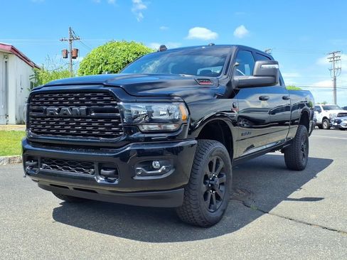 Certified 2024 RAM 2500 Big Horn w/ Night Edition AWD/4WD image 3