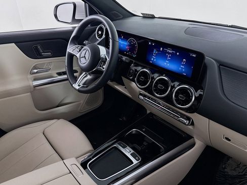 Certified 2026 Mercedes-Benz GLA 250 image 17