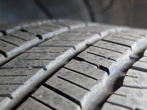 Used 2021 Chevrolet Equinox LS w/ LS Convenience Package image 36