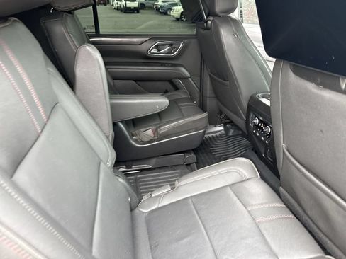 Used 2023 Chevrolet Suburban RST w/ Luxury Package AWD/4WD image 34