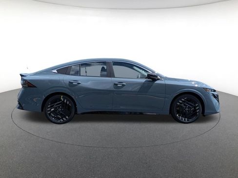 New 2026 Nissan Sentra SR w/ SR Premium Package FWD image 4