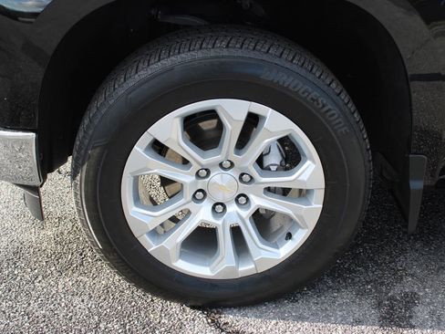 Used 2024 Chevrolet Silverado 1500 LTZ image 34