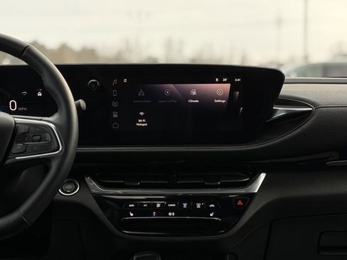 Certified 2024 Buick Envista Avenir image 19