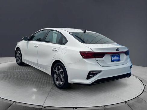 Used 2020 Kia Forte LXS FWD image 3