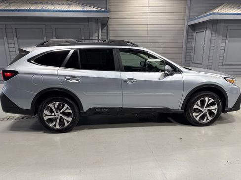 Used 2022 Subaru Outback Limited XT AWD/4WD image 8
